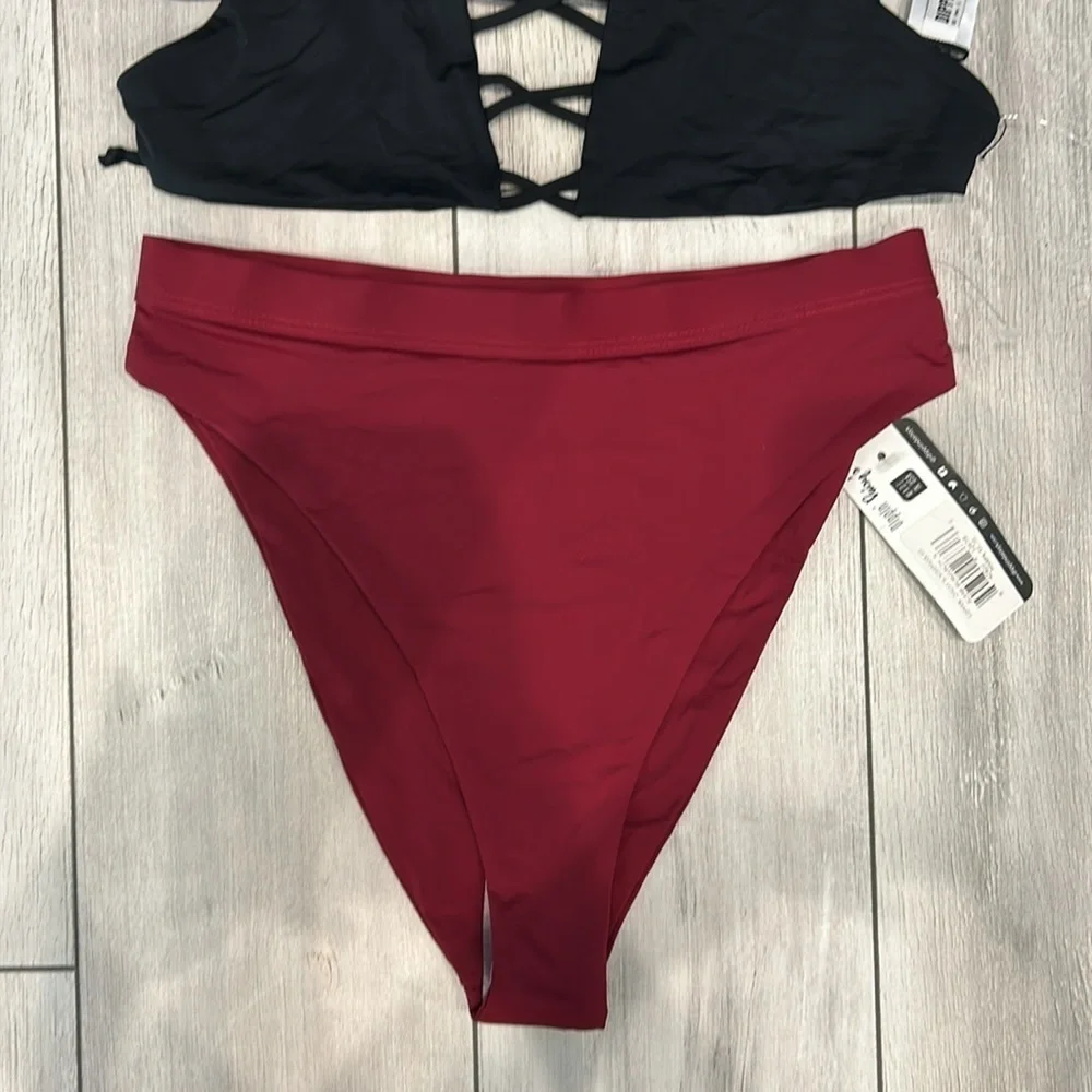 Dippin' Daisy's black and burgundy bikini swimsuit set size small